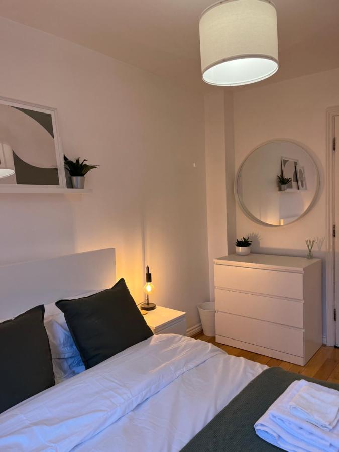 Homely 2 Story Cathedral City Apartment Durham Eksteriør billede
